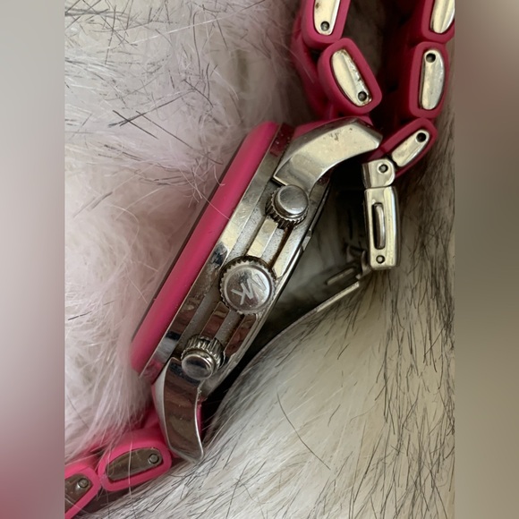 PINK LIMITED EDITION MICHAEL KORS CHRONOGRAPH WATCH - Picture 6 of 10